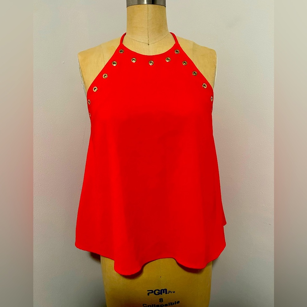 Amanda Uprichard  top